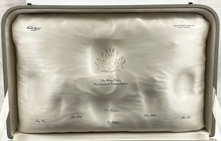 FRANTIŠEK CHOCHOLATÝ (1902-1973) - KOLEKCE 6 OBŘÍCH ČÍŠÍ (1/2 VÝŠKY) V ROZMĚRNÉ LUXUSNÍ KAZETĚ - MOSER