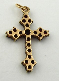 ZLATÝ KŘÍŽEK S PRAVÝMI ČESKÝMI GRANÁTY - VÁCLAV MARTINŮ, PRAHA