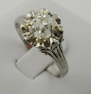 PRSTEN ZE ZLATA 18K S VELKÝM PŘÍRODNÍM DIAMANTEM - ZNALECKÝ POSUDEK