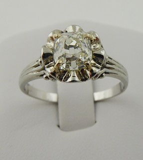 PRSTEN ZE ZLATA 18K S VELKÝM PŘÍRODNÍM DIAMANTEM - ZNALECKÝ POSUDEK