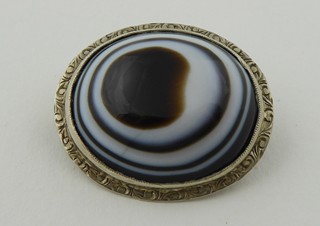 STŘÍBRNÁ BROŽ S PŘÍRODNÍM ACHÁTEM