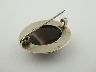 STŘÍBRNÁ BROŽ S PŘÍRODNÍM ACHÁTEM