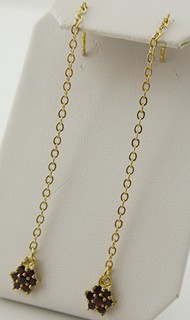 ZLACENÉ STŘÍBRNÉ VISACÍ NÁUŠNICE S ČESKÝMI GRANÁTY - GRANÁT, TURNOV