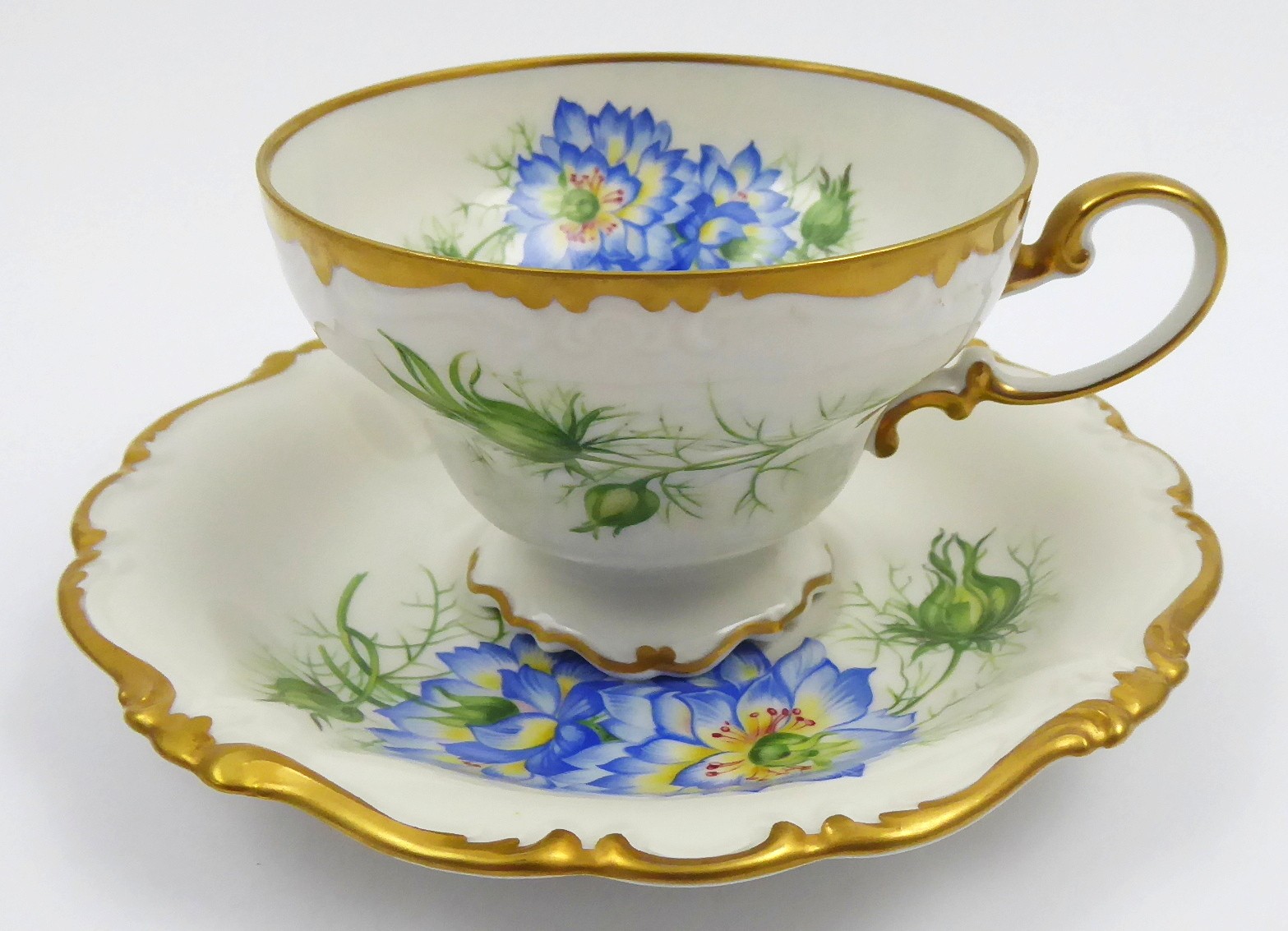 ROKOKOVÝ ČAJOVÝ ŠÁLEK S KVĚTY ČERNUCHY DAMAŠSKÉ - ROSENTHAL, POMPADOUR, U.S. ZONE