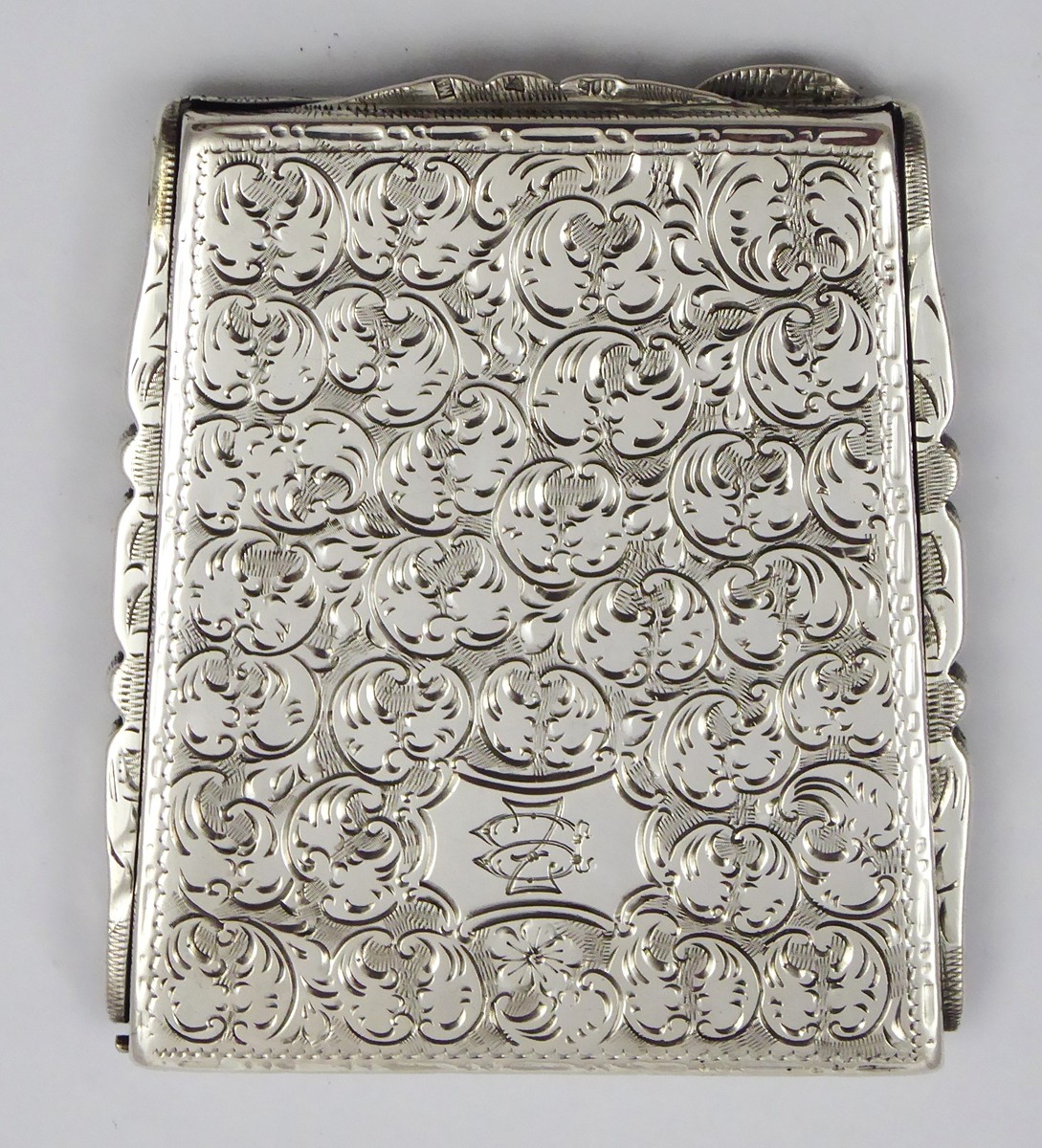STŘÍBRNÁ GRAVÍROVANÁ PUDŘENKA - ČESKOSLOVENSKO 1929 -1941