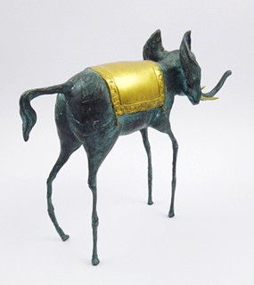 SALVADOR DALÍ (1904-1989) - KOSMICKÝ SLON - PATINOVANÝ A LEŠTĚNÝ BRONZ, POZDĚJŠÍ ODLITEK