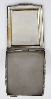 STŘÍBRNÁ GRAVÍROVANÁ PUDŘENKA - ČESKOSLOVENSKO 1929 -1941