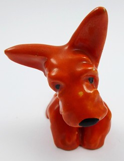 IDA MEISINGER (1897-1985) - ART DECO SKOTSKÝ TERIÉR V ORANŽOVÉM - GOLDSCHEIDER