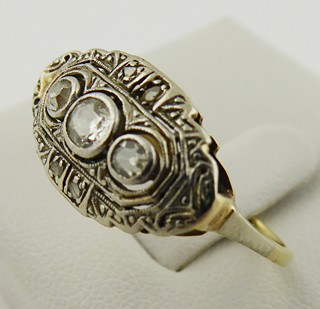 ZLATÝ PRSTEN S PŘÍRODNÍMI DIAMANTY - 0,25 CT