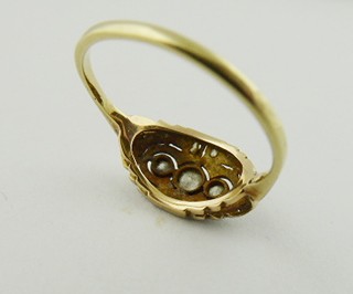 ZLATÝ PRSTEN S PŘÍRODNÍMI DIAMANTY - 0,25 CT