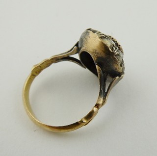 PRSTEN S PŘÍRODNÍM SAFÍREM A DIAMANTY, ITÁLIE 1840 - 1880