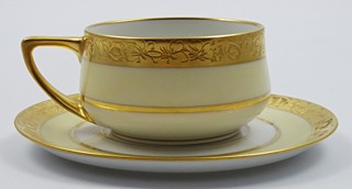 ŠÁLEK SE SILNĚ ZLACENÝMI PÁSY - ROSENTHAL, DONATELLO