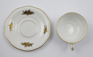 ELEGANTNÍ SERVIS SE ZLATÝMI RŮŽEMI - PIRKENHAMMER, MODEL CARLSBAD