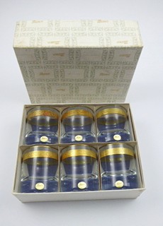 ŠEST WHISKY SKLENIC SE ZLATÝM PÁSEM V ORIGINÁLNÍ ETUI - MOSER