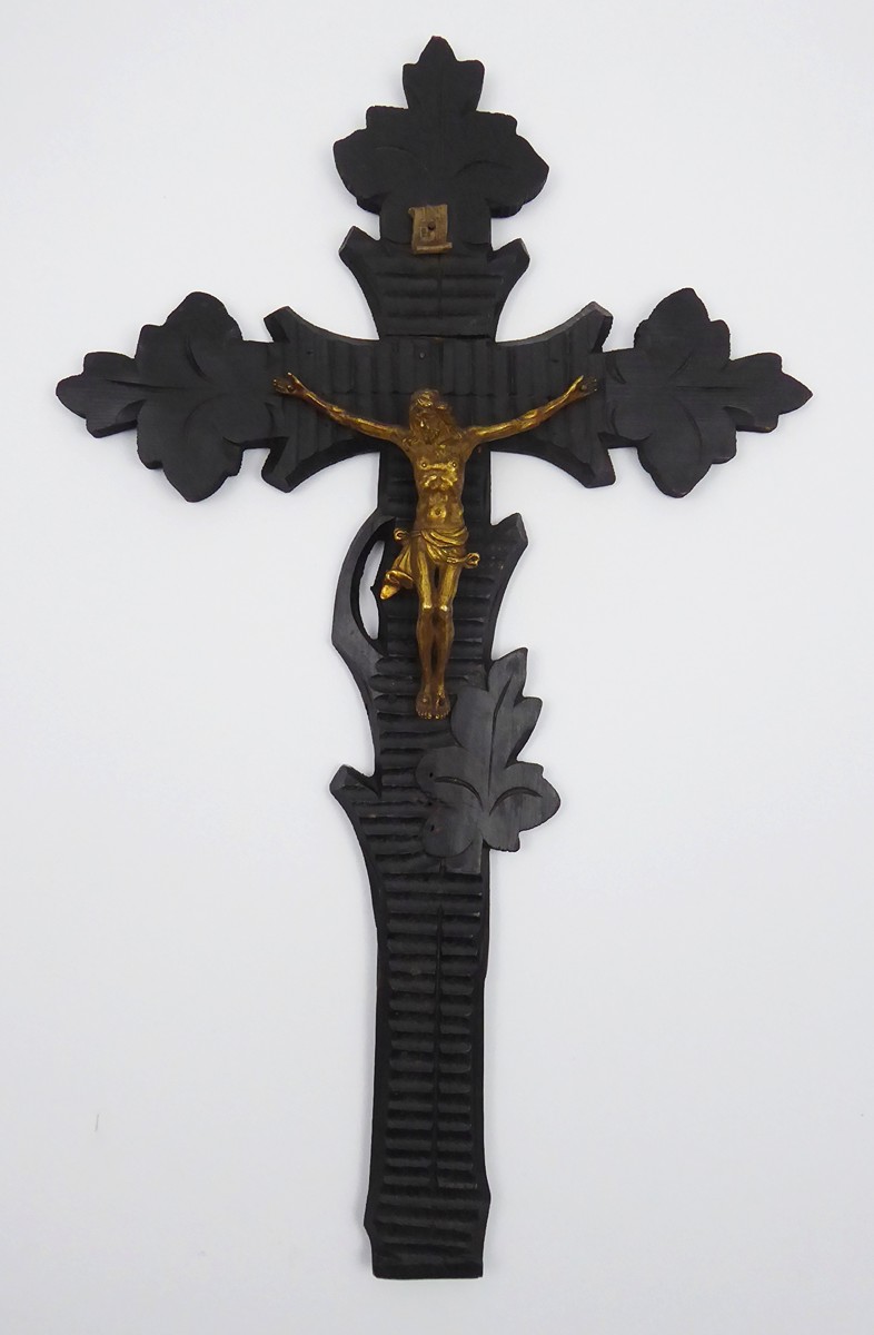 KRUCIFIX ZÁVĚSNÝ