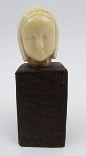BOHUMIL JOSEF JERIE (1904 - 1998) - PORTRÉT DÍVKY - ART DECO