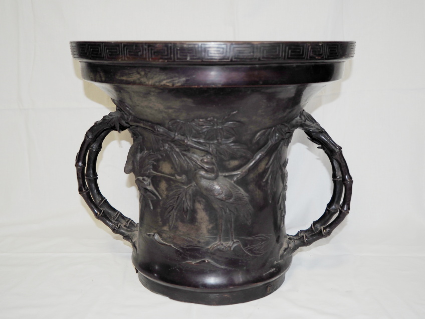 Čína, bronzové vykuřovadlo, střední část