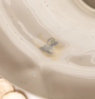 Luxusní vysoká váza s víkem