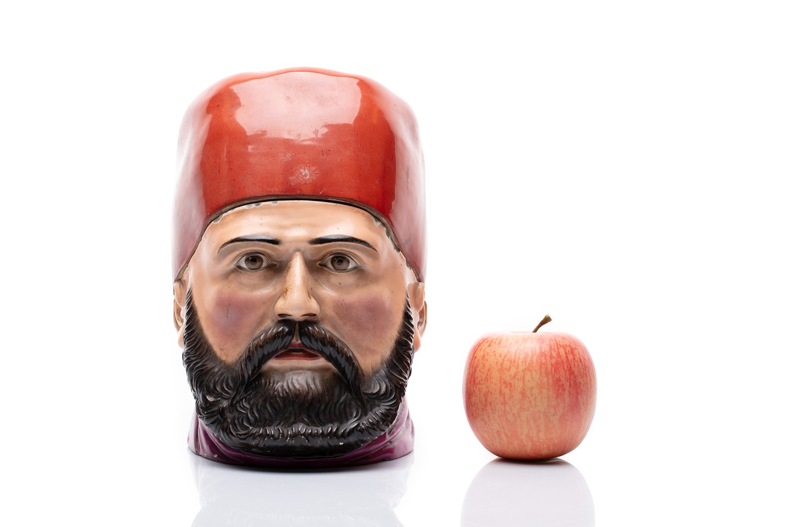 Dóza na tabák „Turecká hlava s fézem“ | Hardtmuth (Budějovice / Týn nad Vltavou)