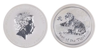 Stříbrná investiční mince Australian Lunar Series II – Rok Tygra 5 oz (2010) | Mincovna Perth Mint, Austrálie