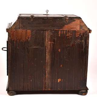 Barokní dřevěný kabinet