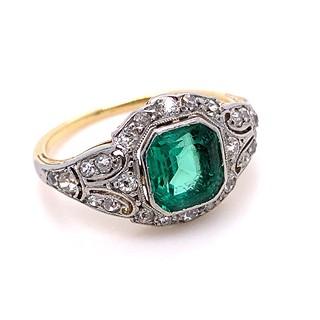 Luxusní prsten s diamanty a smaragdem | Art deco | Československo 1930 | znalecký posudek
