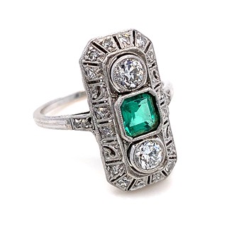 Luxusní prsten s diamanty a smaragdem | Art deco | Československo 1930 | znalecký posudek