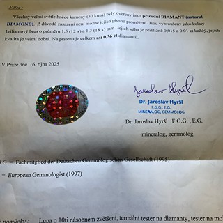 Luxusní prsten s diamanty a smaragdem | Art deco | Československo 1930 | znalecký posudek