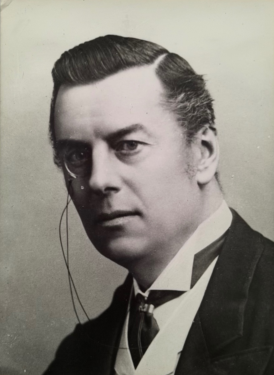 JOSEPH CHAMBERLAIN