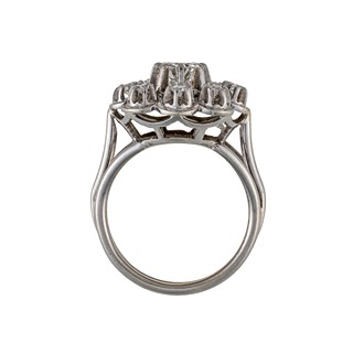 Diamantový prsten z bílého zlata se vzácně bílými diamanty 0,67 ct – certifikováno