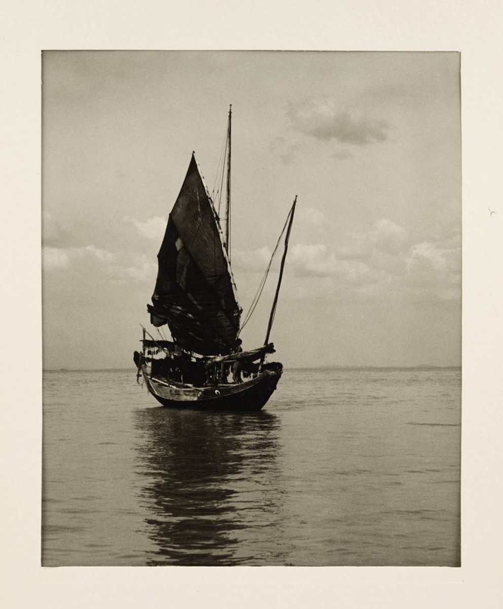 Huat Tang Seng - SOUBOR PĚTI FOTOGRAFIÍ RYBÁŘSKÝCH LODÍ