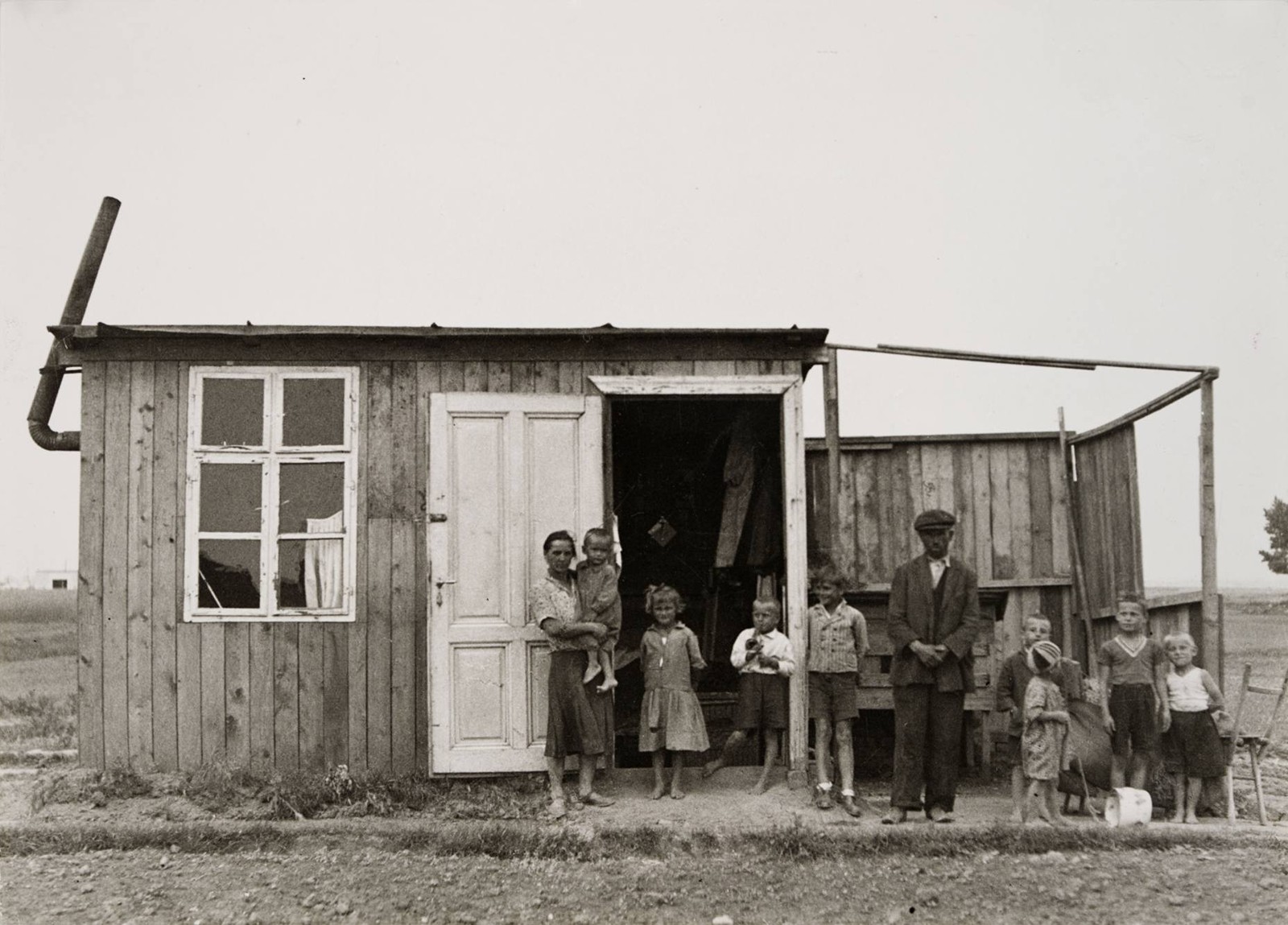 Il´ja Jozef Marko (1907-1980) - SOUBOR PĚTI FOTOGRAFIÍ SE SOCIÁLNÍ TÉMATIKOU