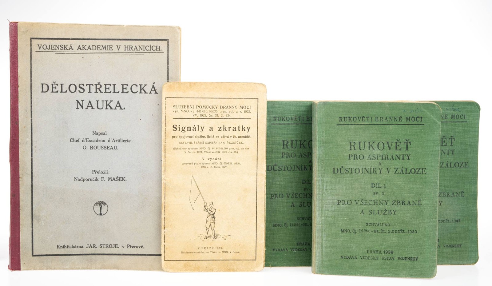 Různí autoři - SOUBOR VOJENSKÉ LITERATURY