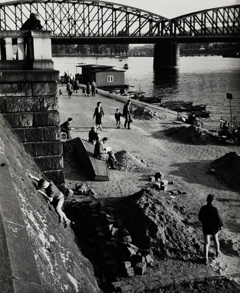 Erich Einhorn (1928-2006) - SOBOTNÍ ODPOLEDNE U VLTAVY