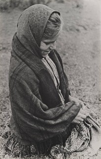 Irena Blühová (1904-1991) - SOUBOR ŠESTI FOTOGRAFIÍ S VENKOVSKOU TEMATIKOU