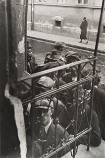 SOUBOR ŠESTI FOTOGRAFIÍ SE SOCIÁLNÍ TÉMATIKOU