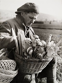 SOUBOR OSMI FOTOGRAFIÍ S VENKOVSKOU TÉMATIKOU