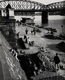 Erich Einhorn (1928-2006) - SOBOTNÍ ODPOLEDNE U VLTAVY