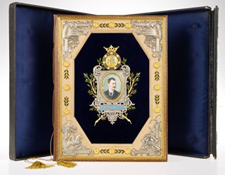 DESKY NA LISTINU PRO ANTONA DREHERA