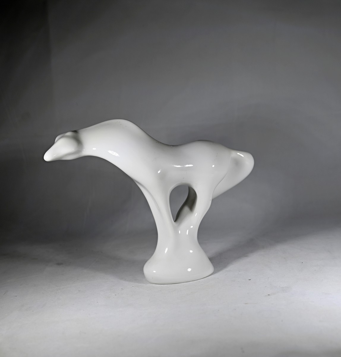 Jaroslav Ježek (1923 - 2002) - Soška, Kůň, Karlovarský porcelán