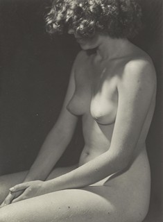 Konvolut čtyř originálních fotografií aktů a dvou negativů