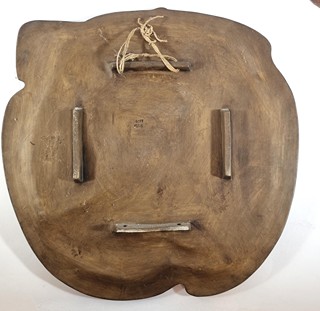 Johan Mareš - Secesní keramický portrét- dívka se zvonky I.