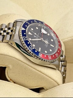 ROLEX
GMT-MASTER II
16700