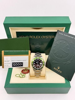 ROLEX
SUBMARINER KERMIT
16610LV