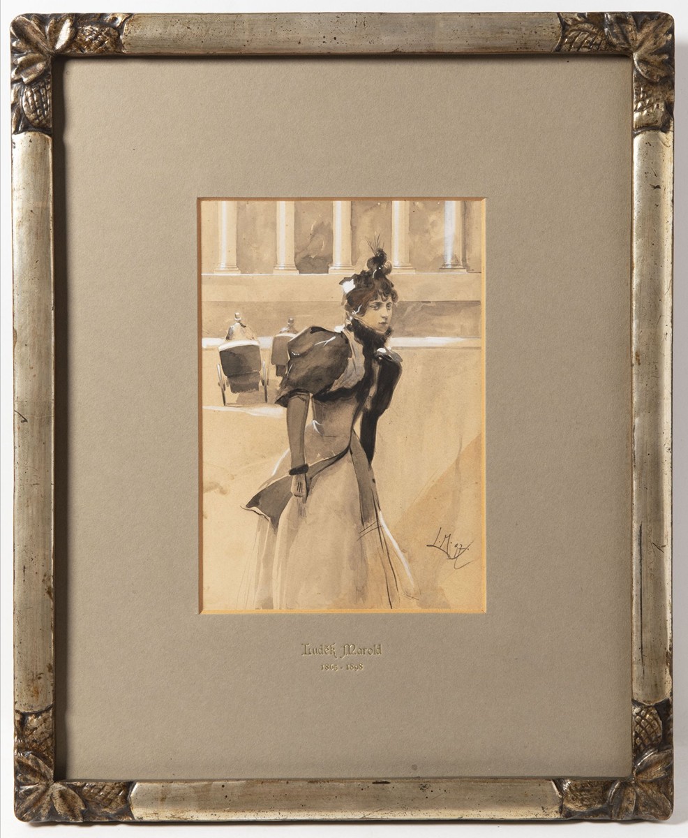 LADY IN A STREET