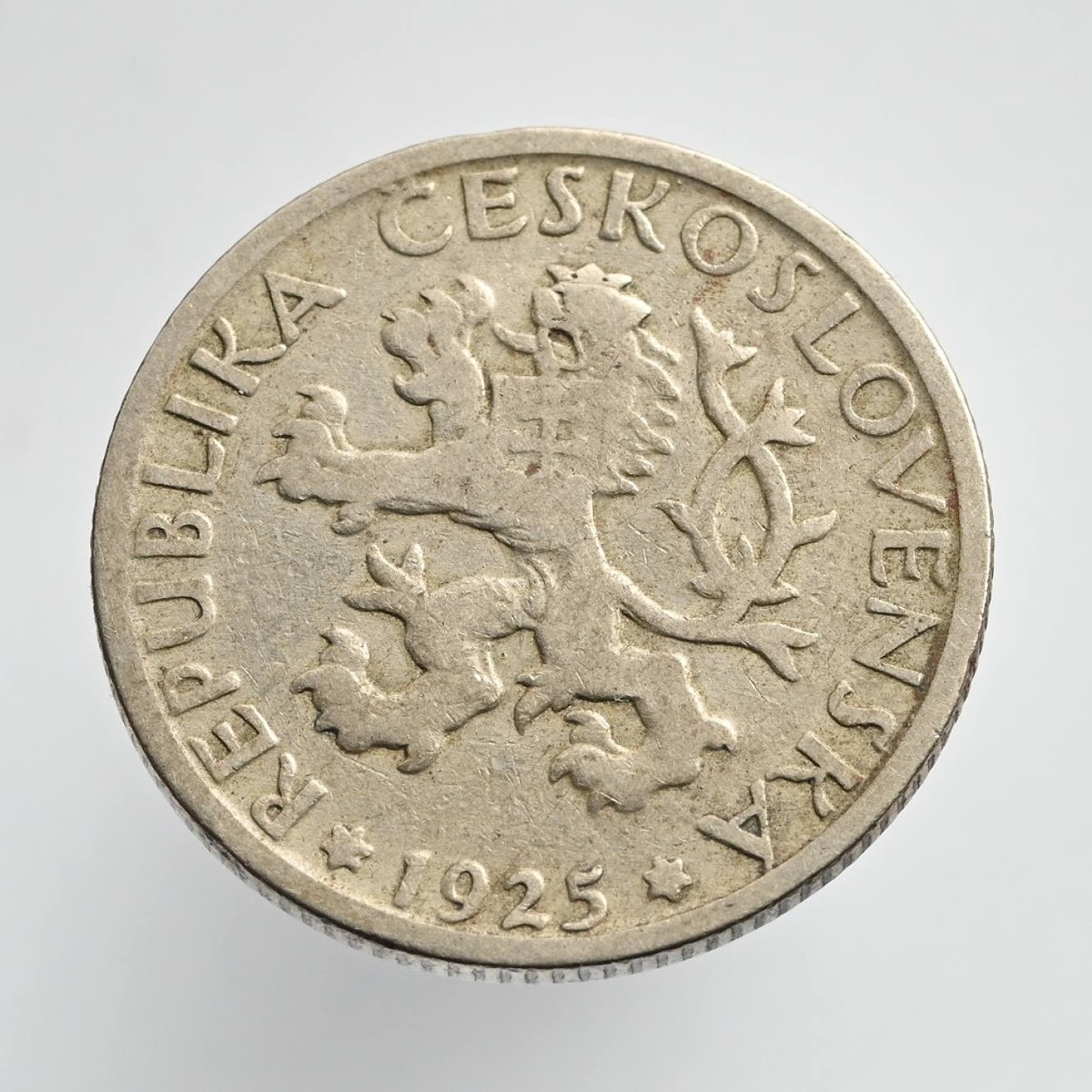 OBĚŽNÁ MINCE 1 KORUNA