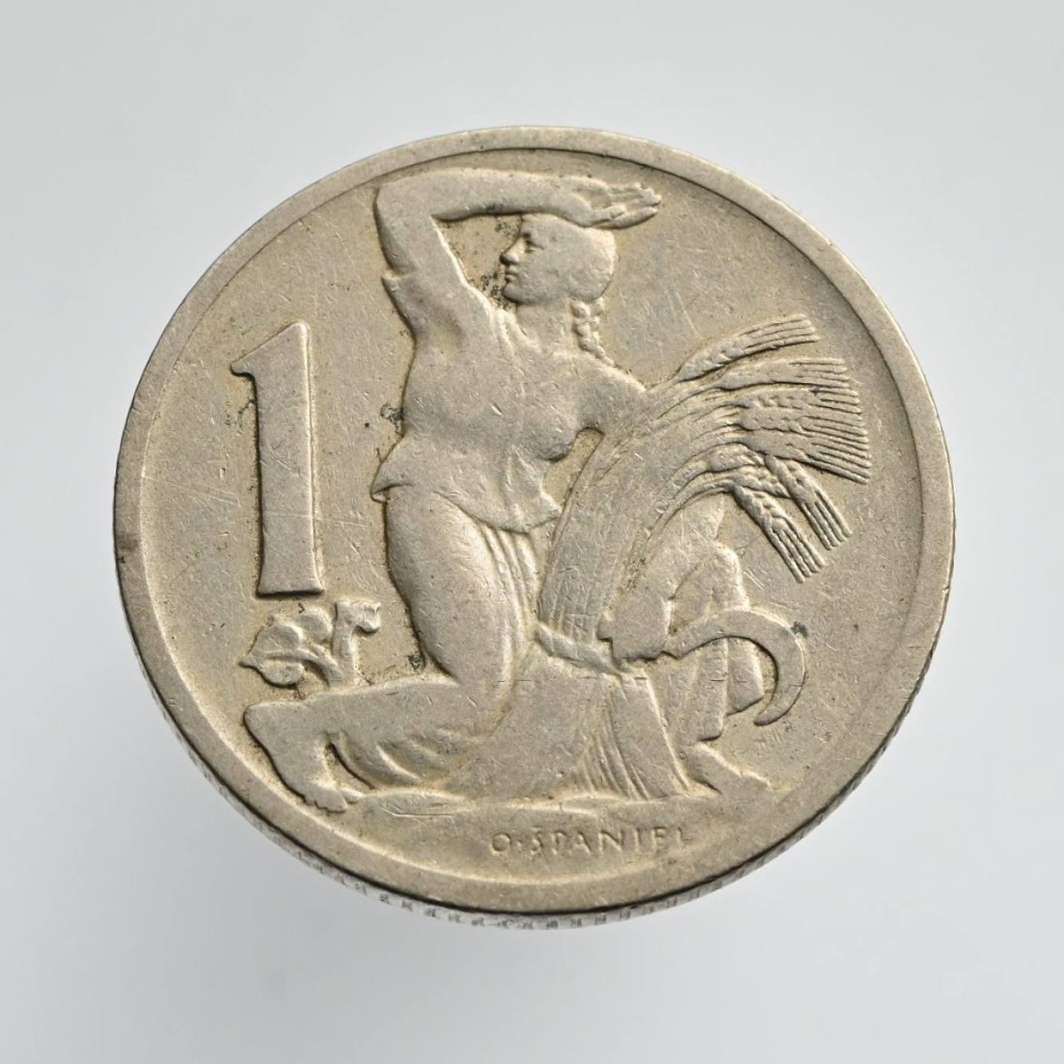 OBĚŽNÁ MINCE 1 KORUNA