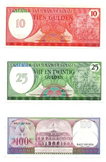 SURINAM – REPREZENTATIVNÍ SOUBOR BANKOVEK DRUHÉ POLOVINY 20. STOLETÍ