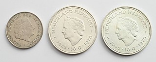 DVĚ STŘÍBRNÉ OBĚŽNÉ MINCE 10 GULDEN (+ 1 NIKLOVÁ MINCE 2 1/2 GULDEN)