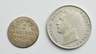 DVĚ STŘÍBRNÉ OBĚŽNÉ MINCE
